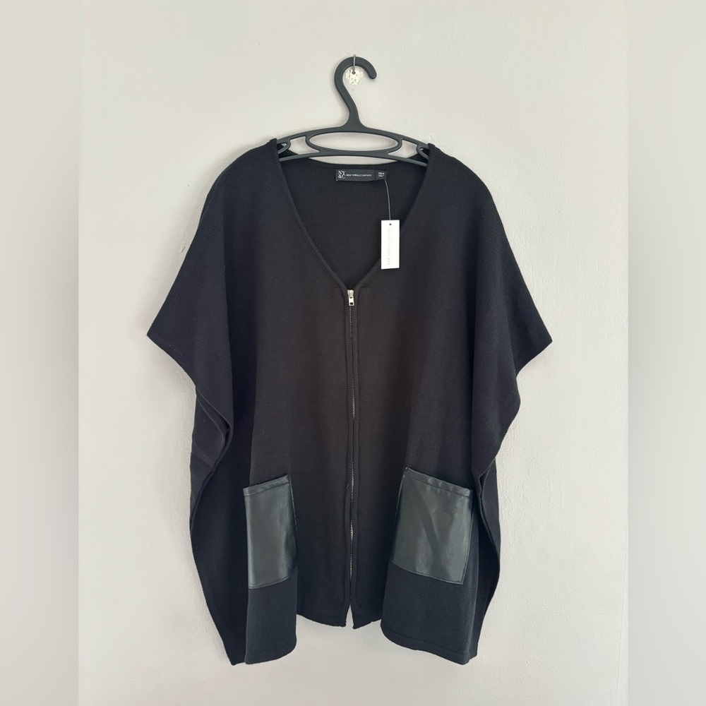 NWT New York & Company Poncho Size XS/S